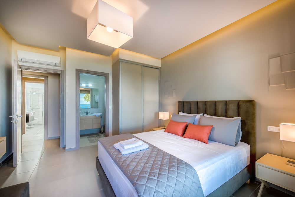 Artina Luxury Villa