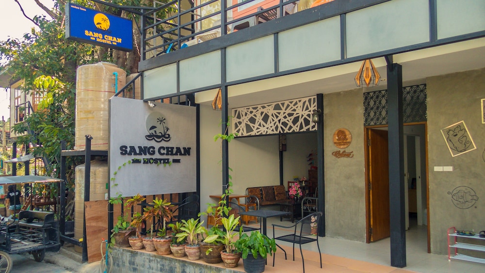 Hotel Sang Chan Hostel - Image 1