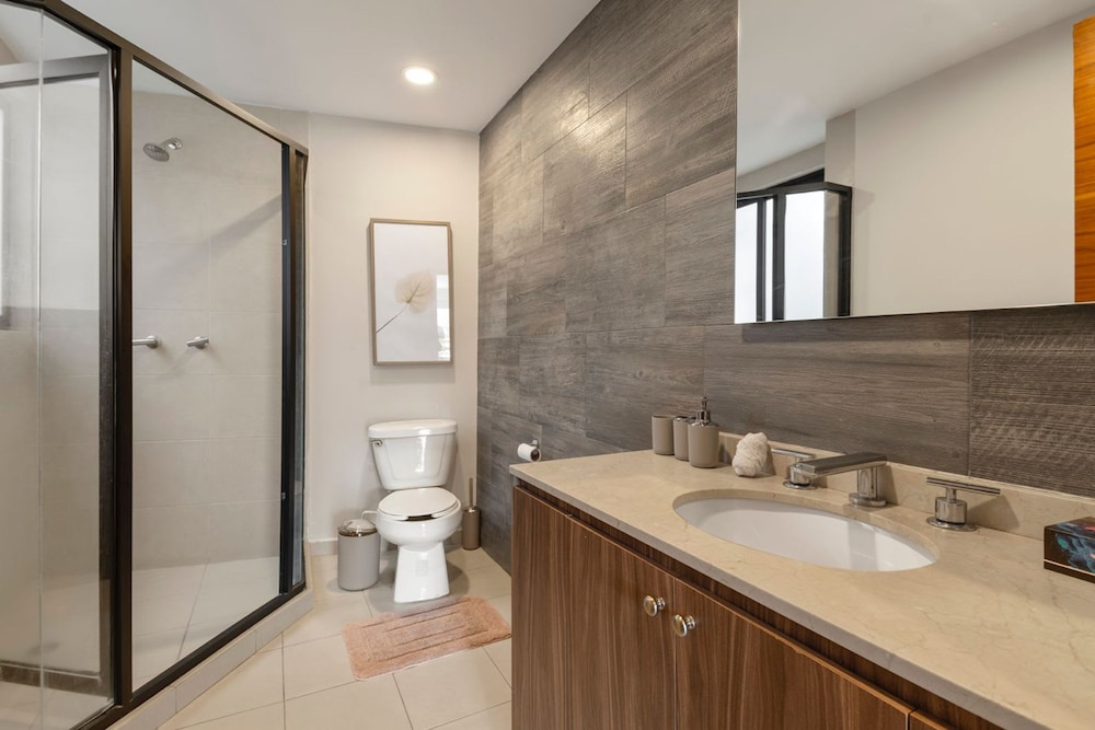 205-2 3br 2baths Private Terrace - Sleep 6 Roma Notre