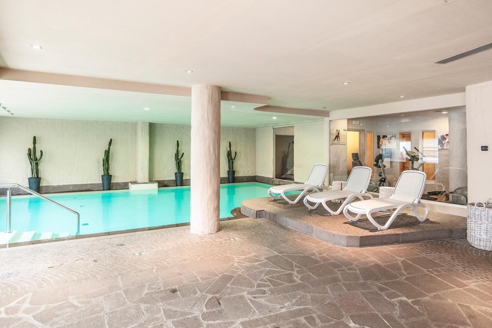 Adler Family & Wellness Clubresidence