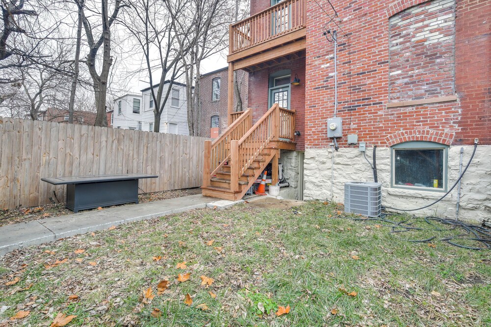 Walk to Gravois Park: 'nice Home' w/ Garage