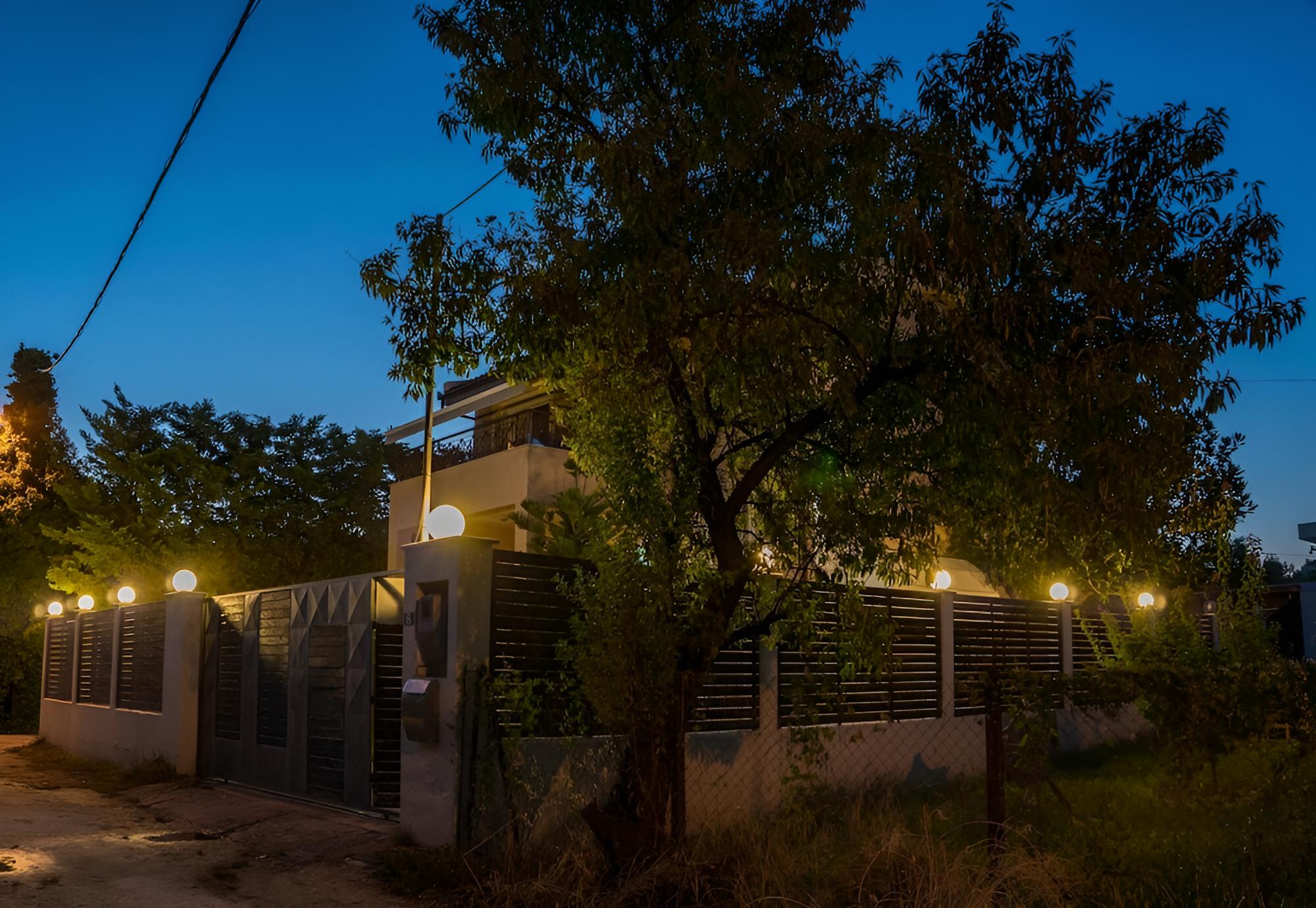 Dana s Luxury Maisonette view 5
