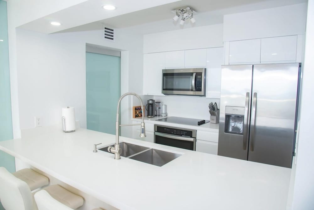 Modern Brickell Condo With Ocean City Views