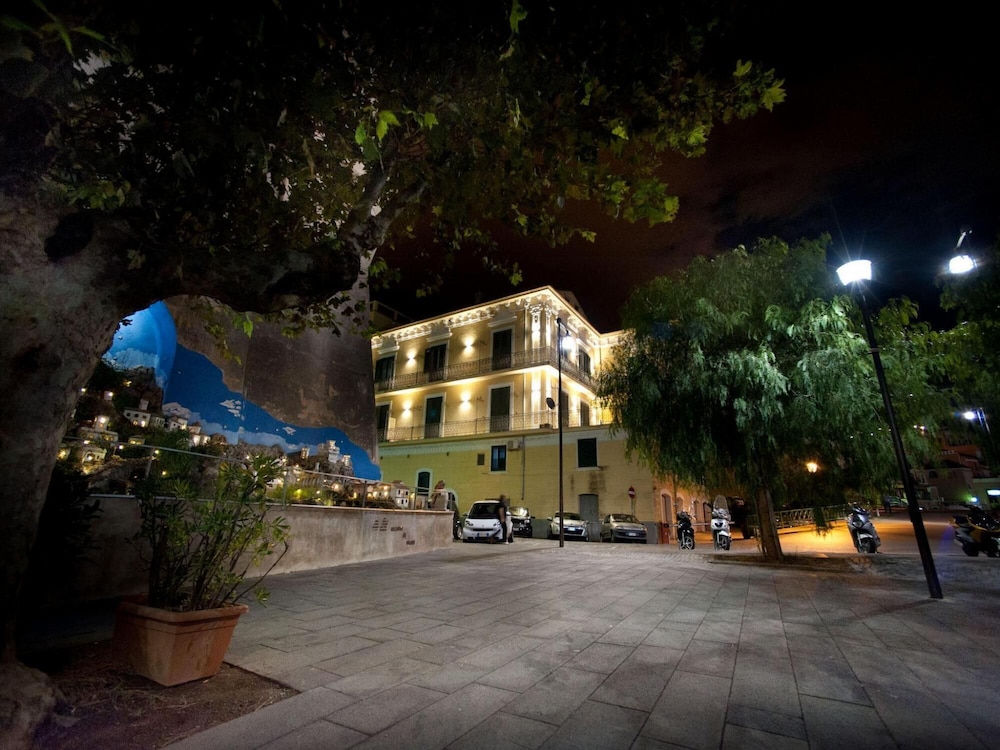 Appartamento a Vietri sul Mare ID 3058 view 2