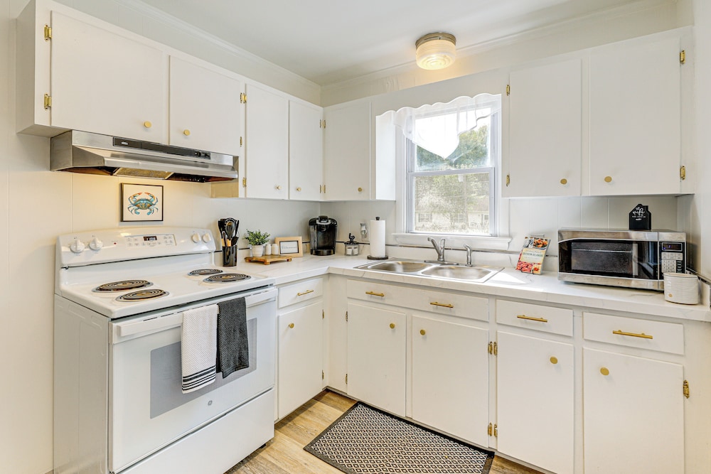 Dog-friendly Retreat Near Delaware Bay