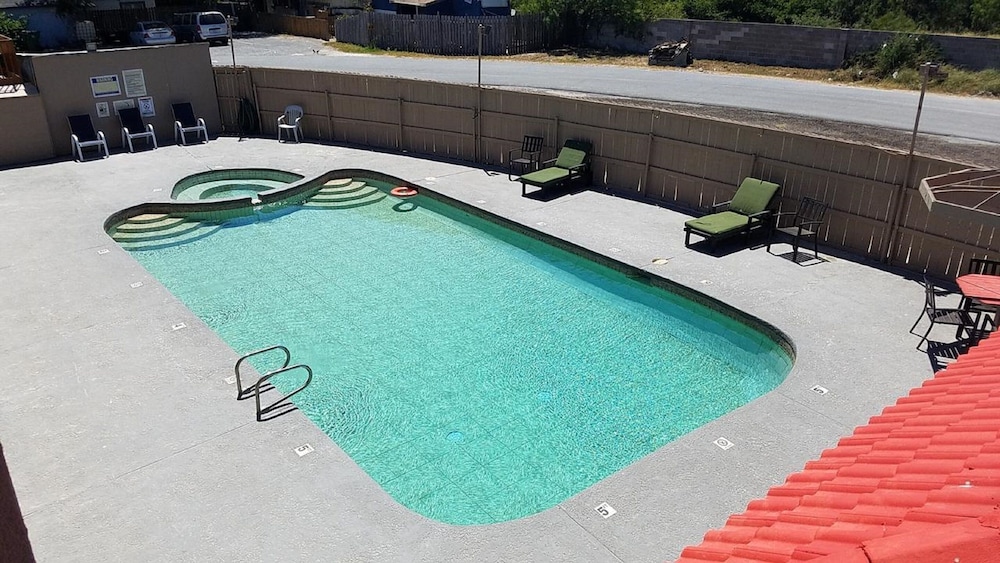 Executive Inn and Suites