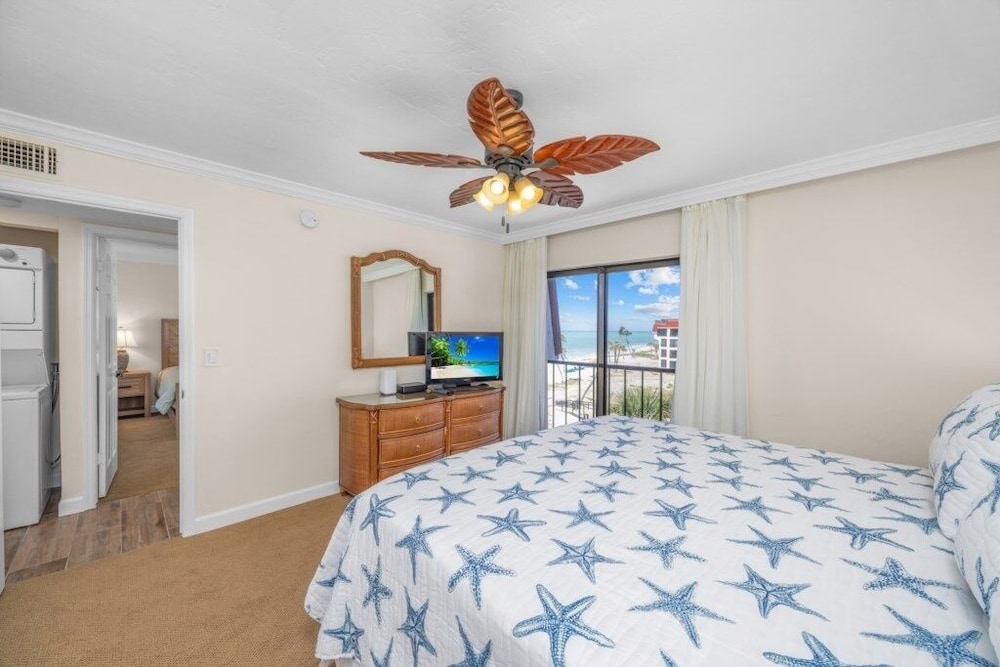 Pointe Santo E44 3 Bedroom Condo