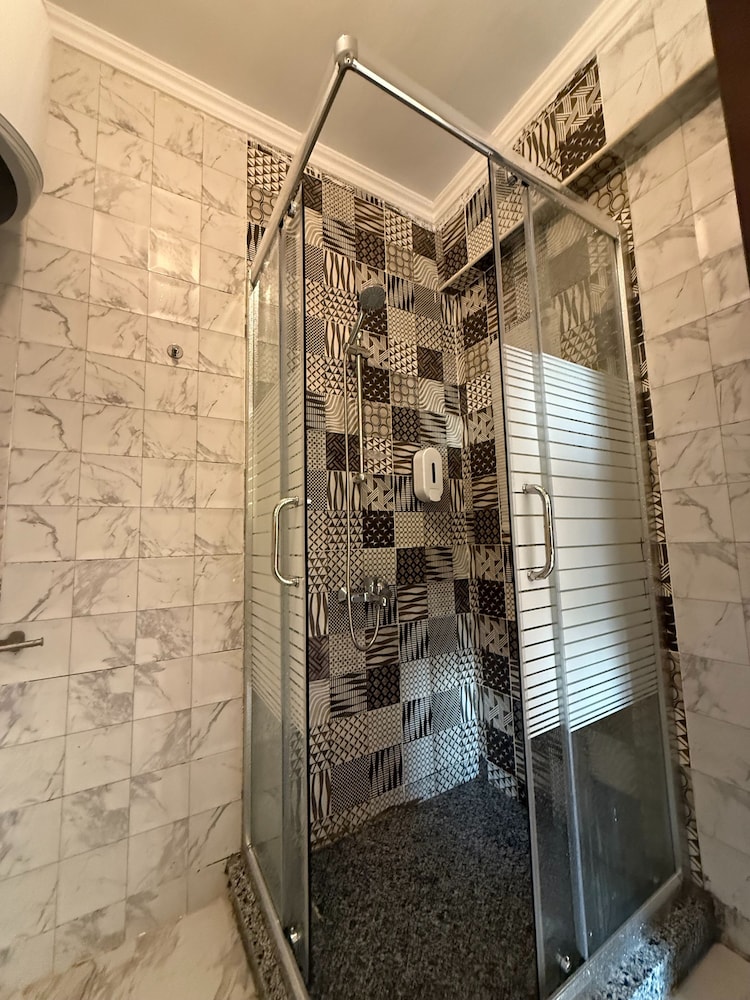 Unique 3-bedroom Apartment in First Al Sheikh Zayed, Cairo