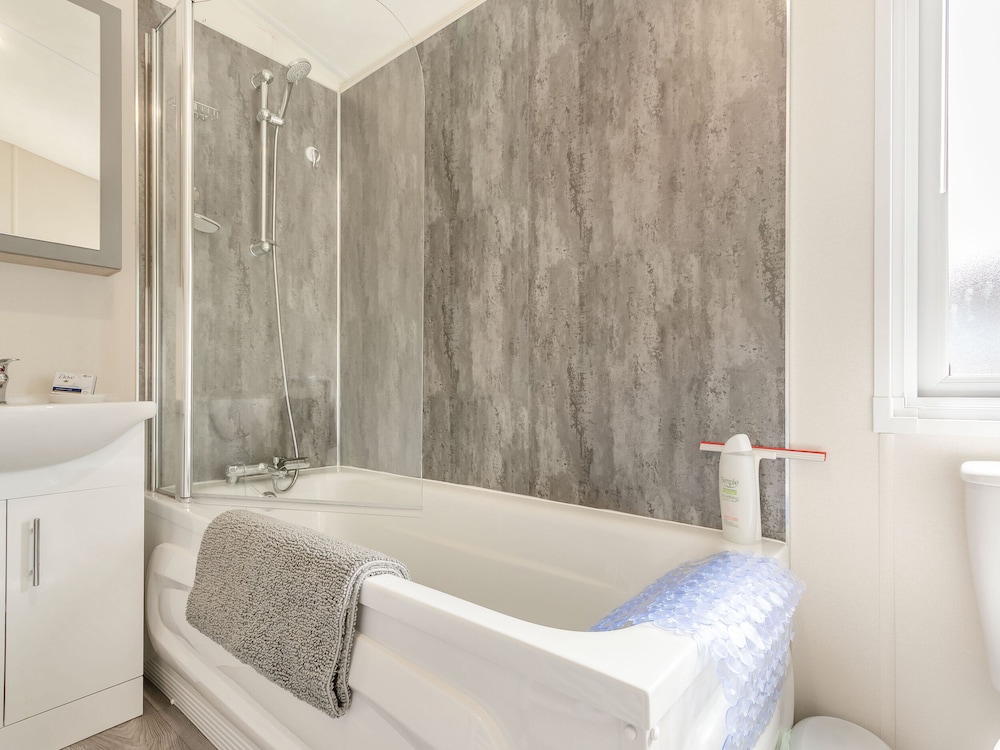 The Cotswold Holiday Lodge