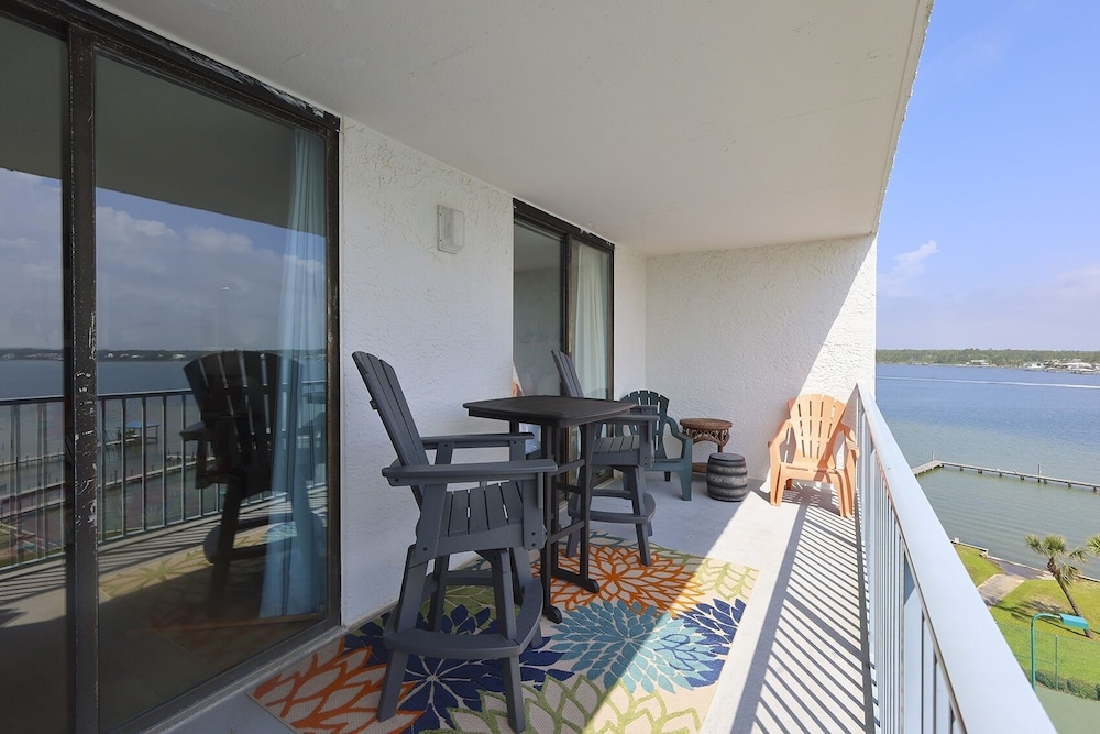Gulf Shores Surf & Racquet 702b 2 Bedroom Condo
