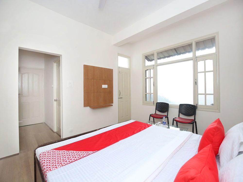 OYO 13433 Home Kasauli View 2BHK Dharampur