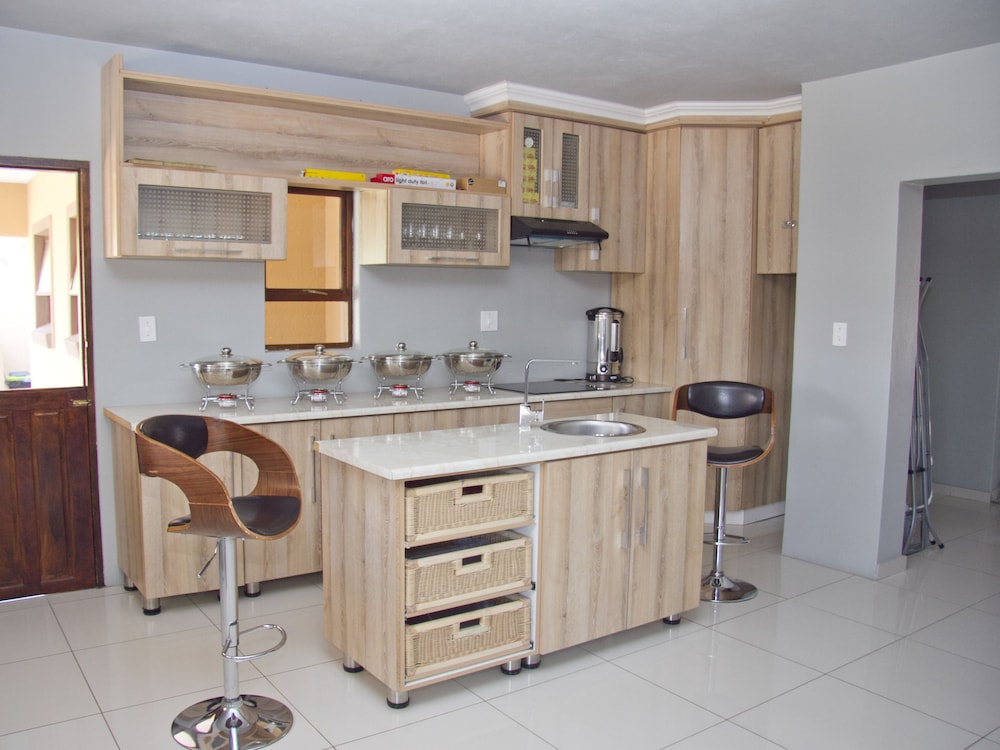 Dakarai B&B