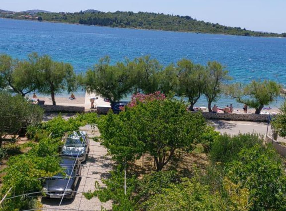 Modern Beachfront Apartments Near Šibenik