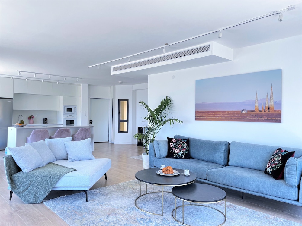 1604 Tel aviv