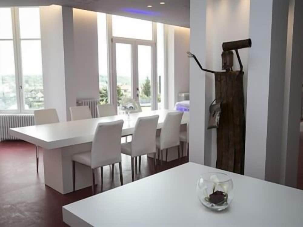 meeting & event spaces