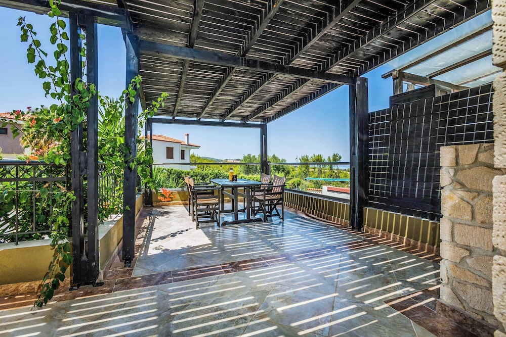 Sunny Spa Villa
