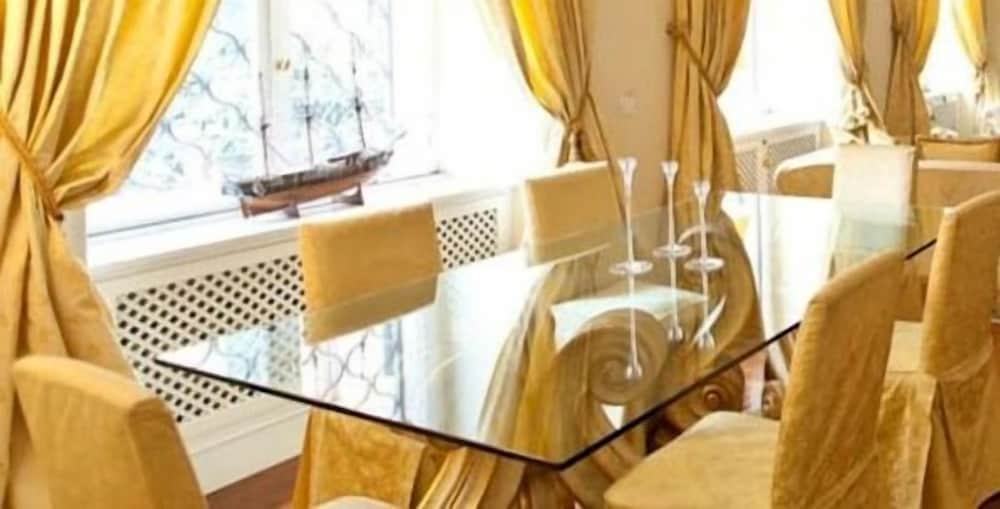 Holiday House Belle Arti