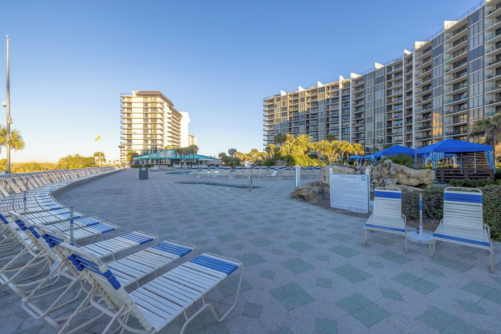 2BR Condo in Edgewater Resort With Golf, Tennis, Pools & Free Tram Service!