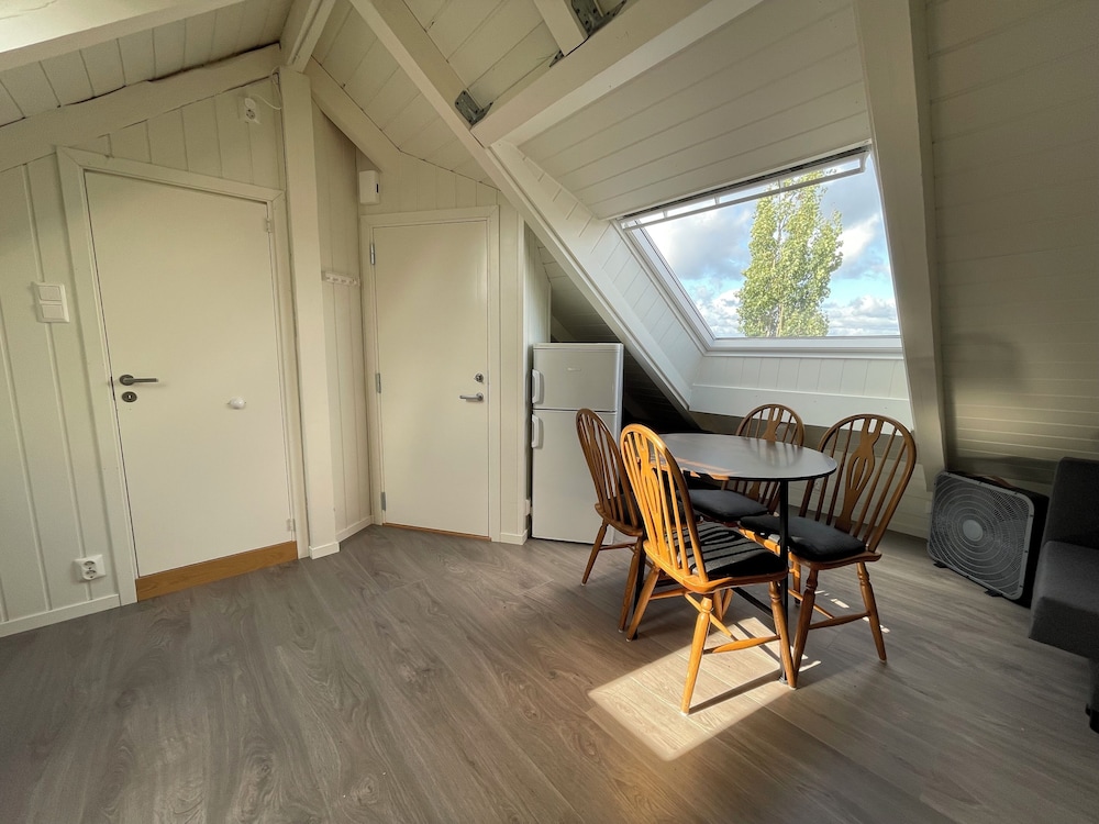 Stunning Hilltop Nest Unparalleled Views at BnB Ap 17 view 5