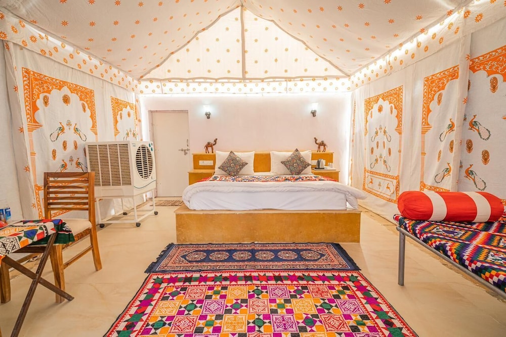 Sand World Desert Camp