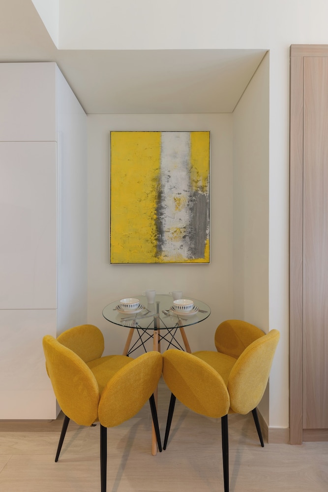 Bright and cozy studio in Azizi Riviera