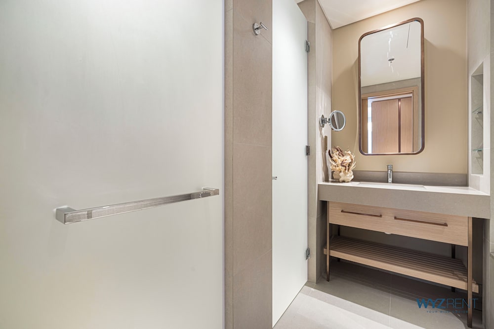 1BR Vida Dubai Mall Direct Mall Access