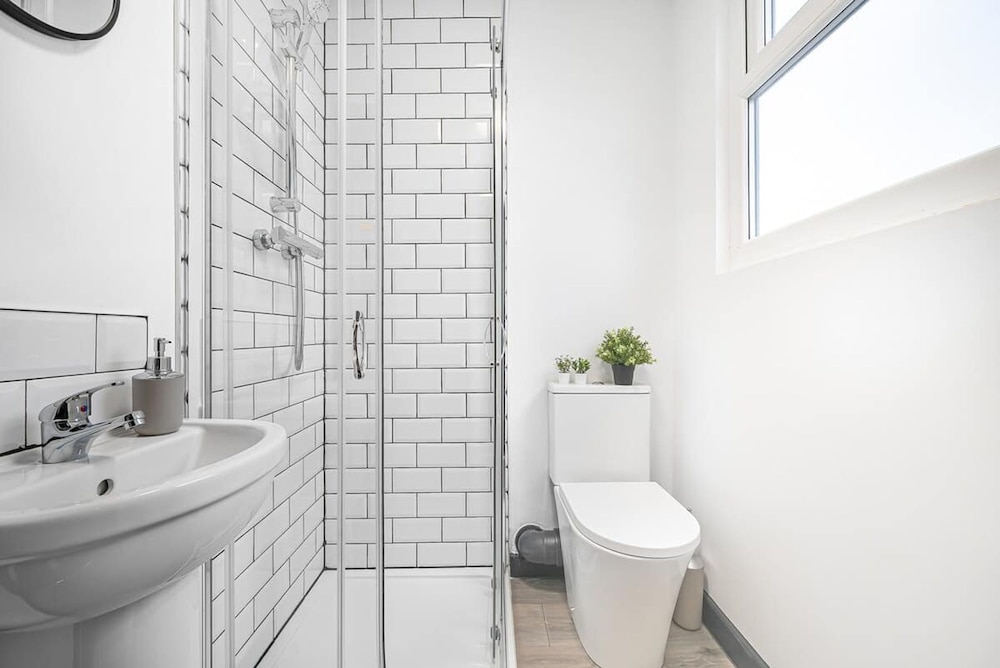 5-bed 5 En-suite Apartment in Manchester