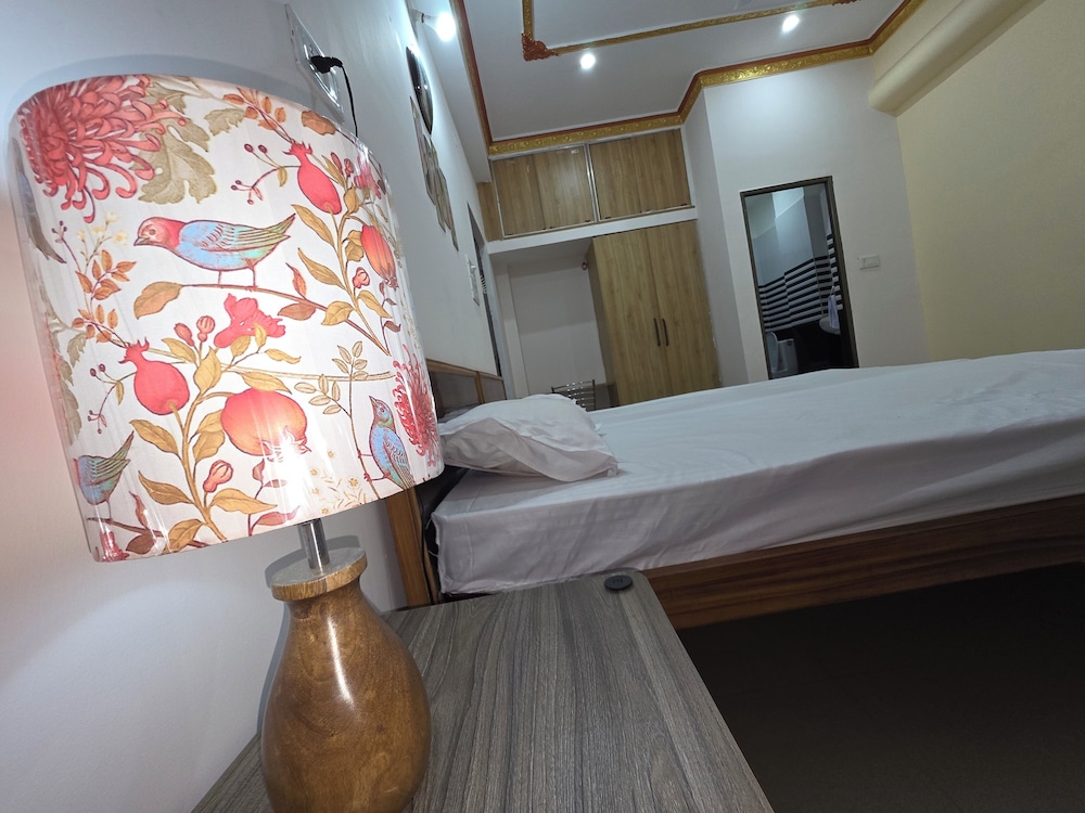 Narayans Residency