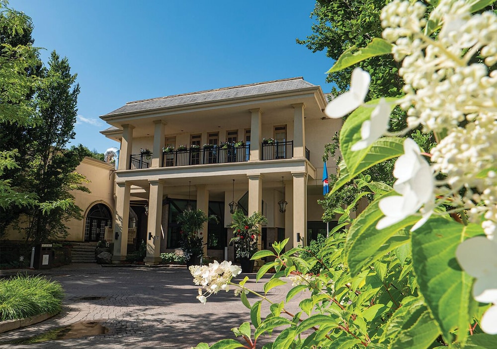 Hockley Valley Resort