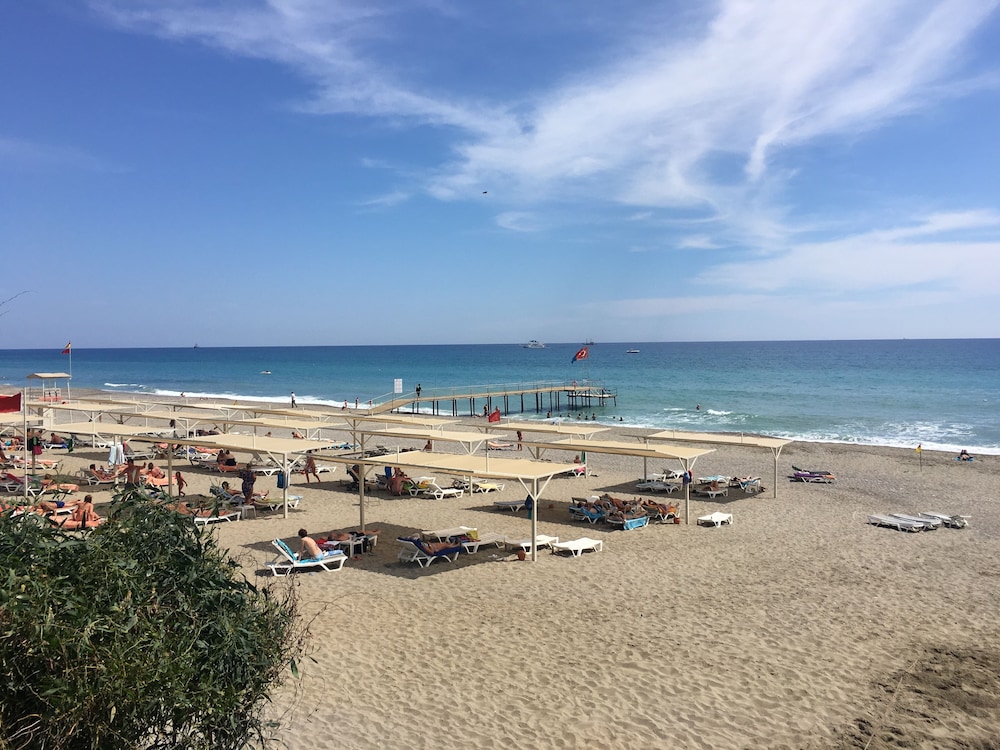 Club Turtas Beach Hotel - All Inclusive