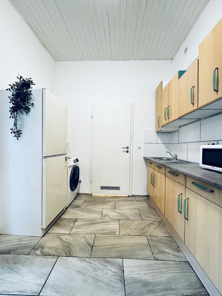 Beautiful Studio Apt Near Rathausplatz