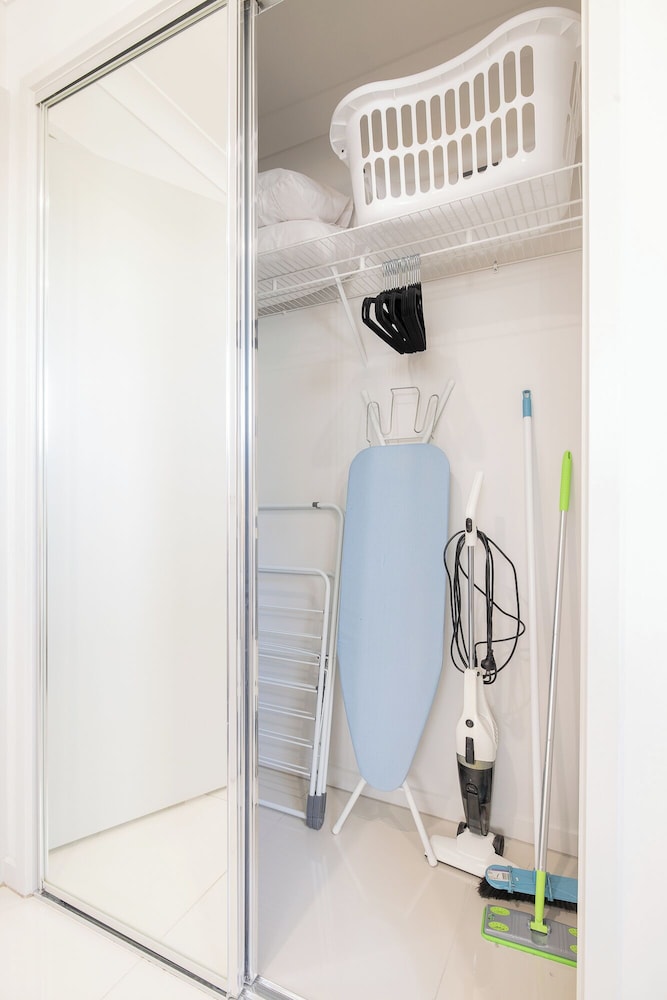 Smart Suites Self Check-in Apartments - 31 Freney