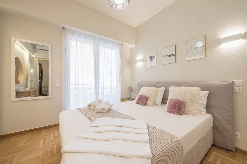 Megaron Suite by Cloudkeys
