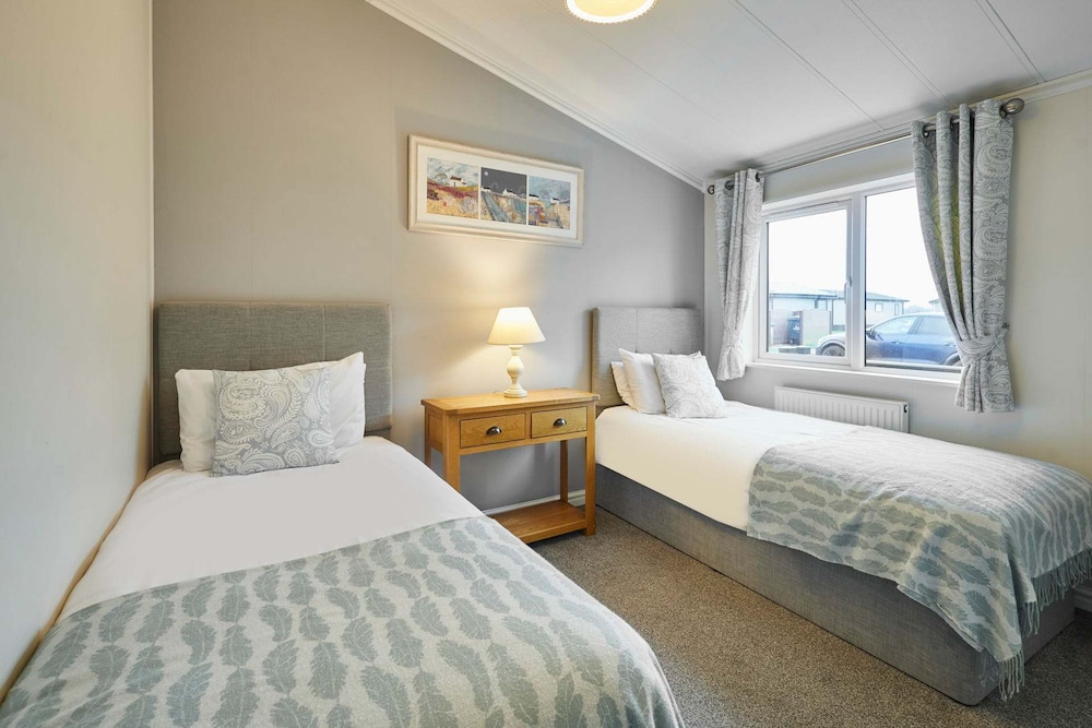 Host Stay Juniper Deluxe Lodge