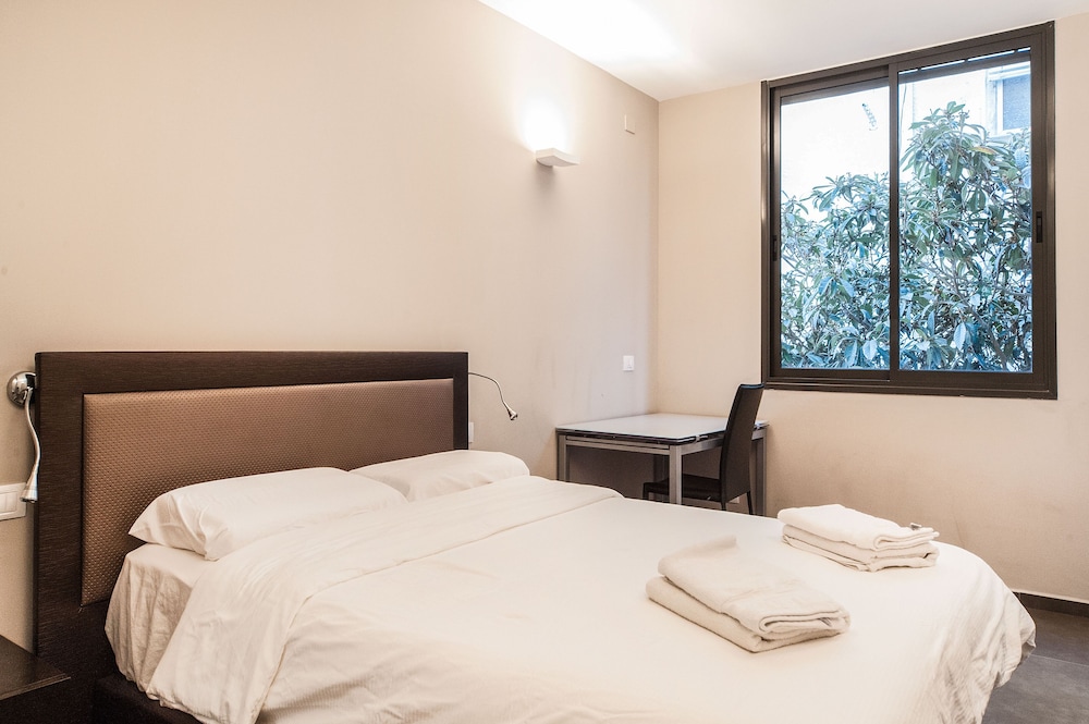 Luxury 3 BR Near the Beach view 3