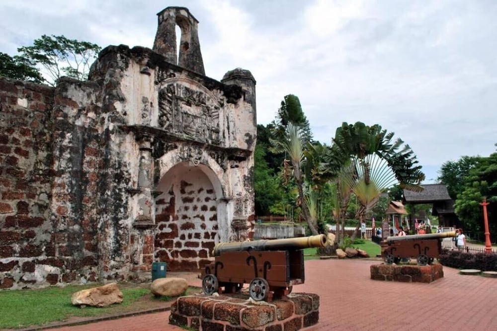 Traders Villa