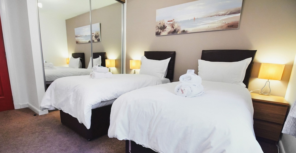 Thistle Apartments - Berry Apartment