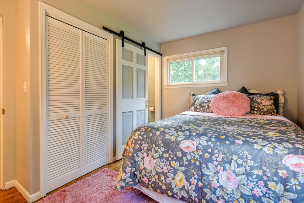 Pet-friendly Michigan Escape w/ Patio & Gas Grill! view 4