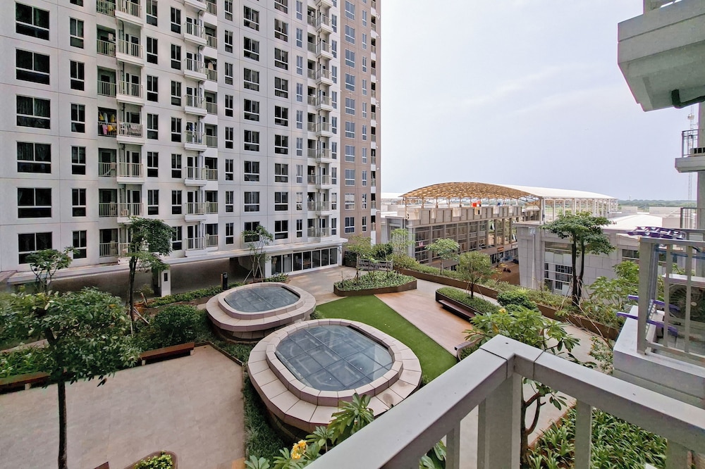 Simple Style Studio Apartment (No Kitchen) At Tokyo Riverside Pik 2