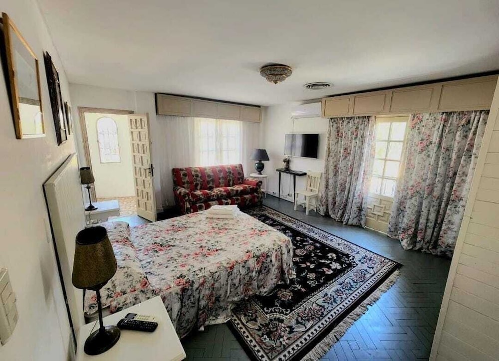 Hostal Torreon