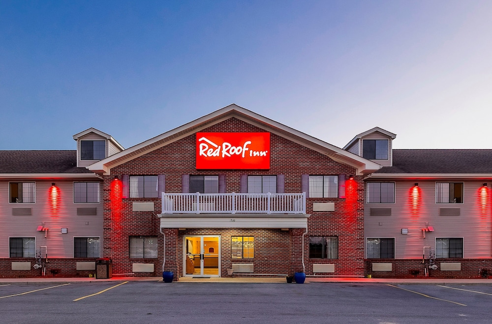 Cullman Vacations - Red Roof Inn Hartselle - Property Image 1