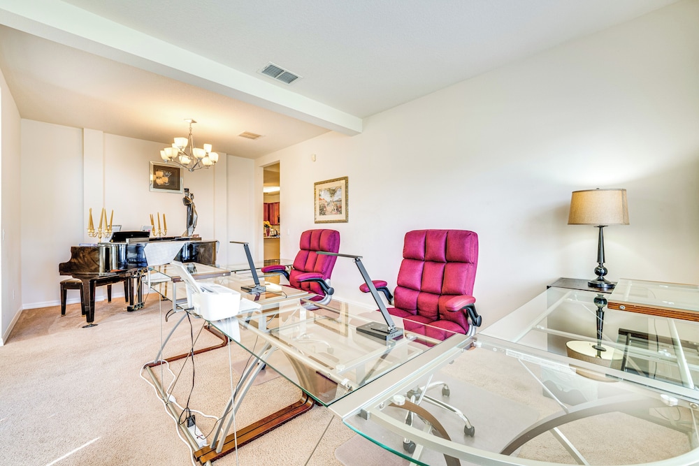 5 Mi to Dtwn Clermont: Family Home w/ Water Views!