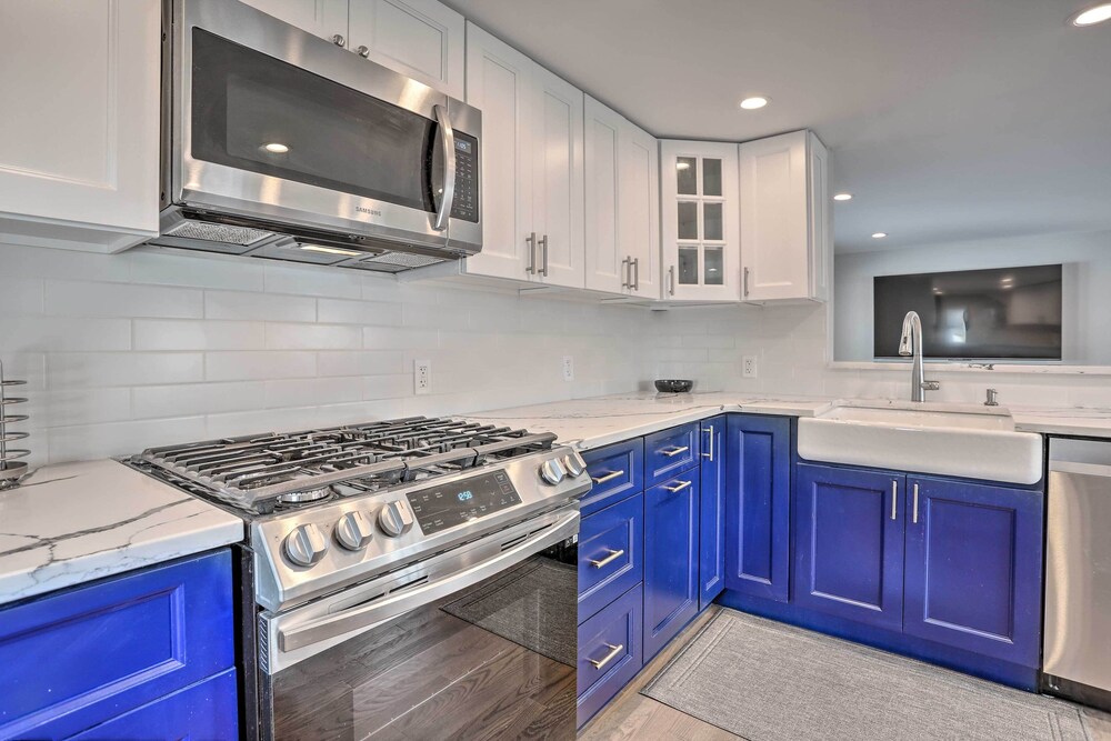 Long Island Home Near Beaches  Golf - Property Image 2