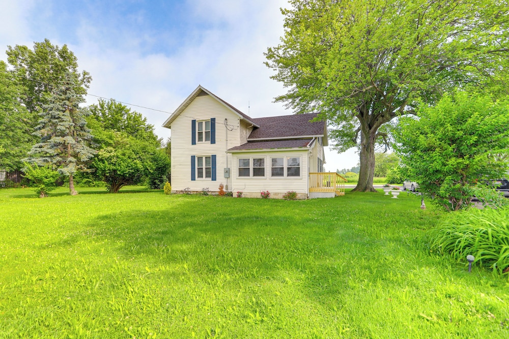 Welcoming Port Clinton Vacation Rental!