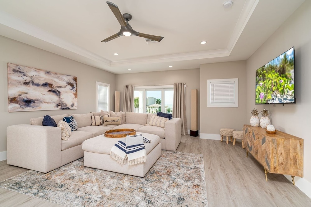 661 Estero Blvd "beach To Bay" 5 Bedroom Home by RedAwning view 5