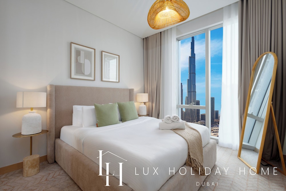LUX The Vida Burj Khalifa View Suite