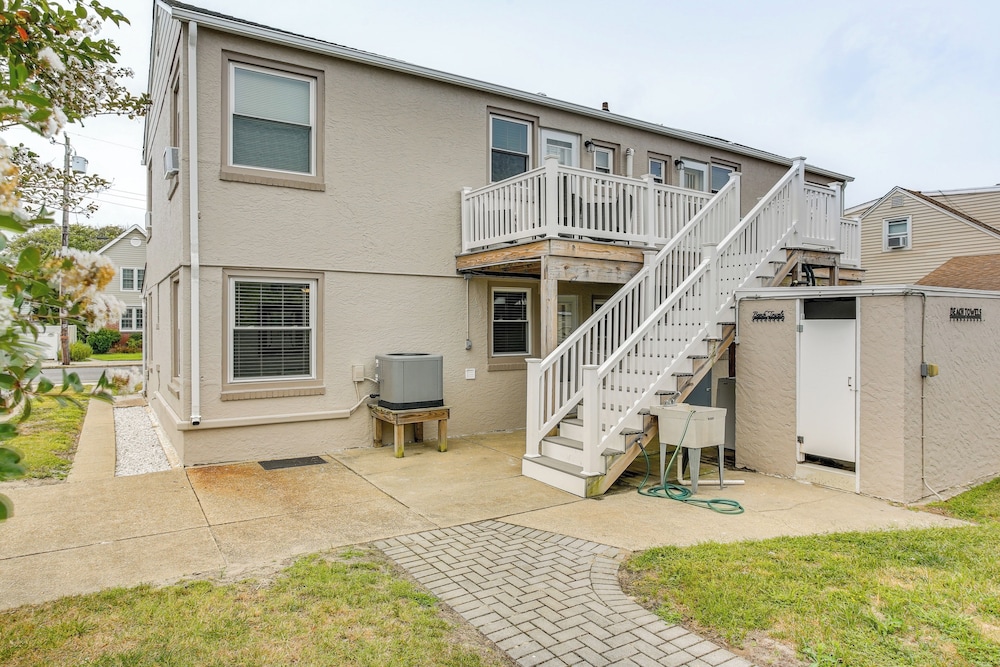 Wildwood Crest Retreat: Walk to Beach & Boardwalk! view 2