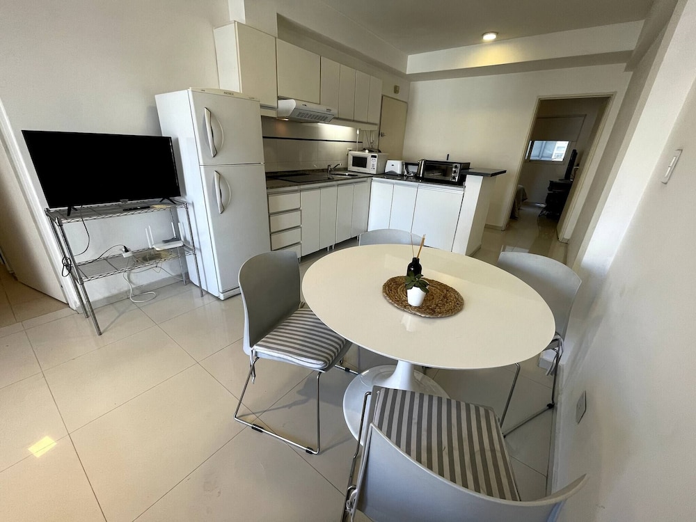 Palermo Queens: Where Urban Chic Meets Bohemian Charm