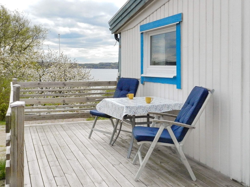 7 Person Holiday Home in Lysekil view 3