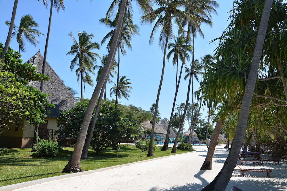 Kiwengwa Vacations - Neptune Pwani Beach Resort Spa Zanzibar - Property Image 71